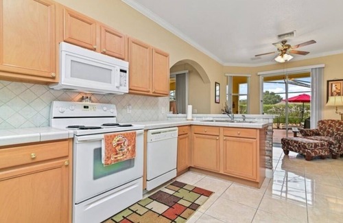 Calabay Parc House | DISNEY ONLY MINUTES AWAY, HEATED POOL, GAME ROOM