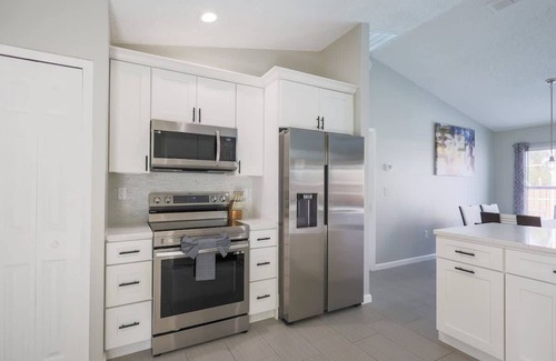 Greater Groves House | Disney Paradise with Pool