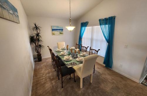 Solana House | Disney rooms, pool table, private pool, spa, wifi, Universal 24 miles, Disney 10 miles
