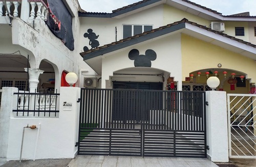 Tampin House | DISNEY Themed Playhouse Tampin with Giant Slide@TAMPIN/MELAKA FREE MOVIES
