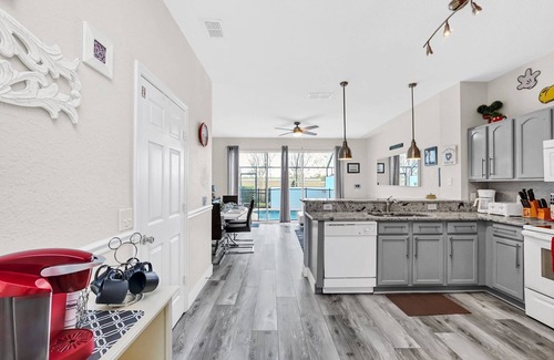 Crestwynd Bay House | Disney Updated Townhouse - Private Pool
