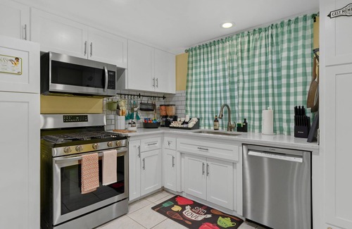 Cypress House | Disneyland Oasis: Heated Pool, Arcade, theater +