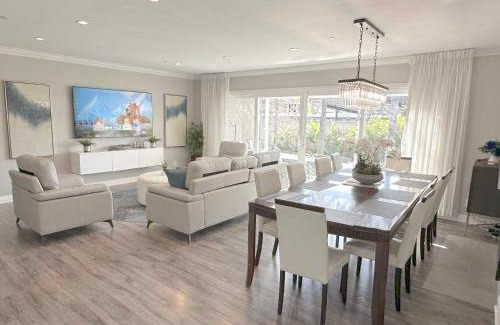 Hermosa Village Villa | Disneyland Paradise 6 BedRoom 4 Bathroom Pool Spa Games