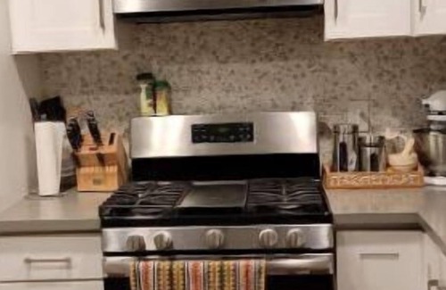Buena Park Apartment | Disneyland Trip,The Source, Knott's Berry Farm