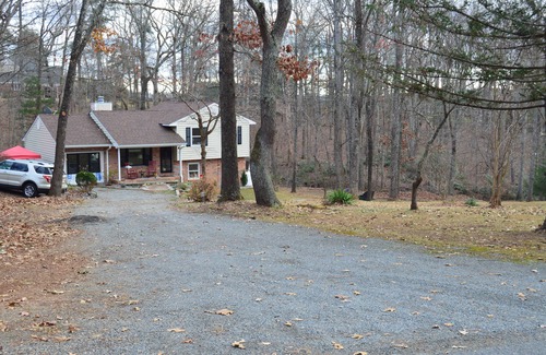 Batesville House | Distilleries, Wineries and UVA