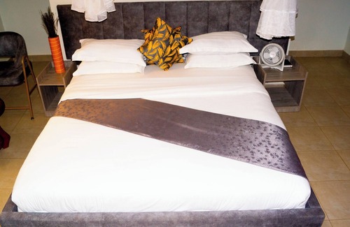 Siaya Hotel | Distinctions Gardens Guest House