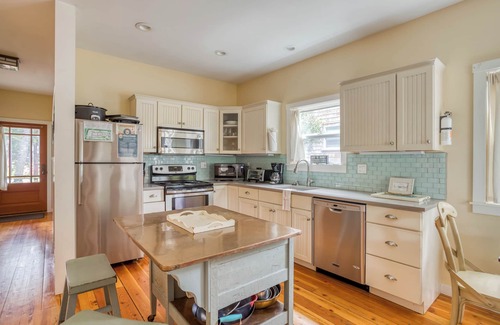 Lincoln Beach House | Distinctive Gem of a Beach Cottage has Hot Tub and More in Bella Beach!