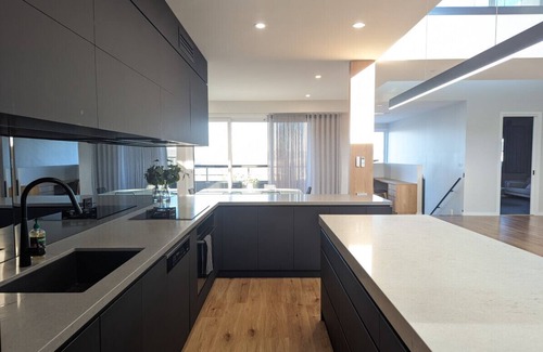 Denman Prospect House | Distinguished at Denman! Tesla charger included