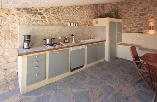 Pompignan Cottage | Distinguished farmhouse, away from the crowd, Uzés, Anduze