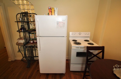 Uniontown Apartment | Ditch the Hotel & Enjoy The Brownstone Flat of Uniontown