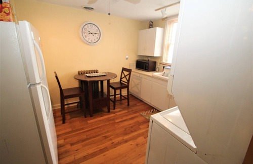 Uniontown Apartment | Ditch the Hotel & Enjoy The Brownstone Flat of Uniontown