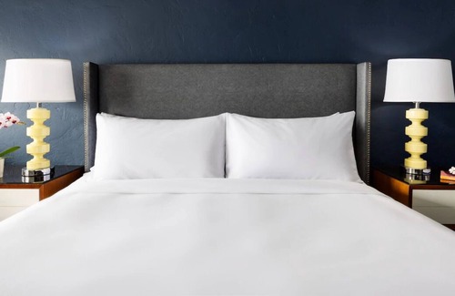 Monterey House | Dive Into Your Dream Vacation! Free Parking, Direct Beach Access, Pets Allowed