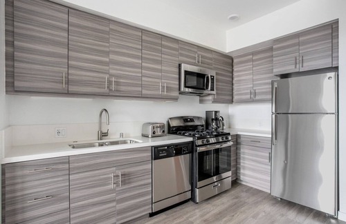 Sawtelle Apartment | Divine Brentwood 1BR w/Lounge, Pool & Gym, nr UCLA, by Blueground