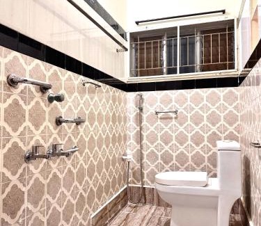 Chidambaram Apartment | Divine Homestay by EDAC