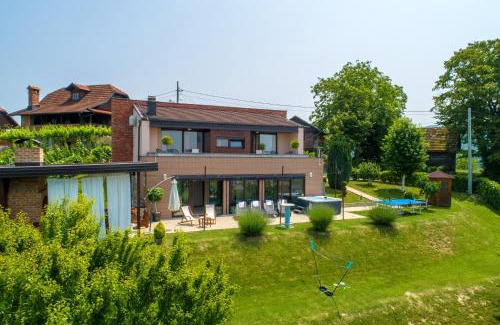 Marija Bistrica Villa | DIVINUS HOLIDAY HOUSE