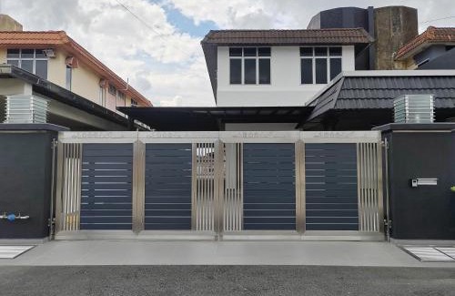 Taman Intan House | DIY Ocean BB 5BR Home Near Hak Yi Gai, 18 Guests