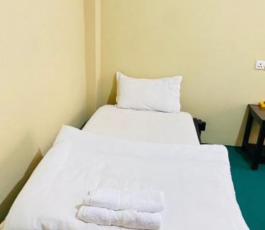 Bandipur Bed & Breakfast | Diya's Guest House - Family Environment