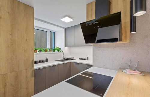 Nove Mesto Apartment | Dizajnovy Apartmen 1 s Terasou pri stanici