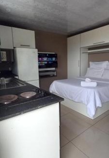 Saint Michael's on Sea House | Dlanduna GUEST House