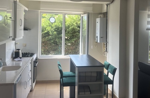 Pendik Apartment | DLK Deluxe LUX 7 Minute Airport Central 70q 1+1