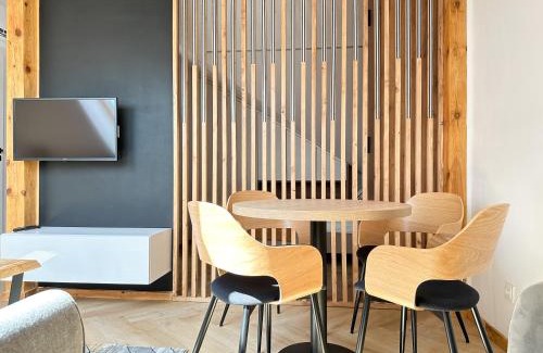 Nowy Dwor Mazowiecki Apartment | DMK Oak Studio near Warsaw-Modlin Airport
