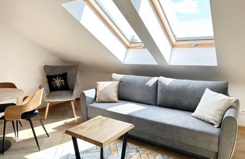 Nowy Dwor Mazowiecki Apartment | DMK Oak Studio near Warsaw-Modlin Airport