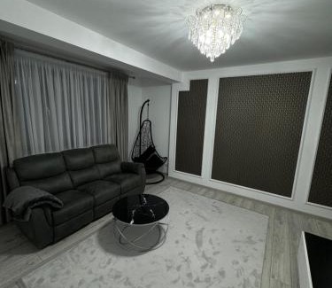 Radauti Apartment | DMluxury