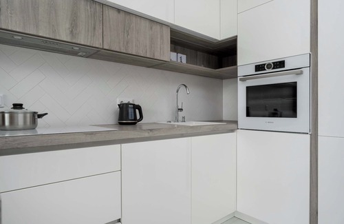 Srodmiescie Apartment | Dmowskiego 19H | Wrocław | Family Apartment | Parking