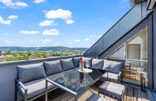 Frauenland Apartment | DND Design Loft I 170qm I Parken I Balkon I Workstation I Netflix I Kaffee I Waschmaschine I Trockner I Xbox I Ausblick