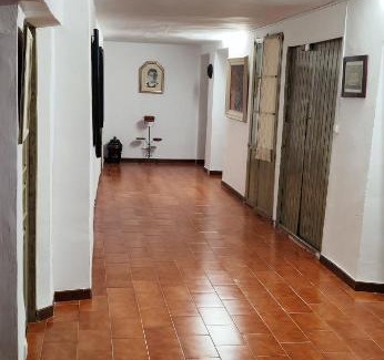 Rabe de las Calzadas Bed & Breakfast | Doña Mercedes
