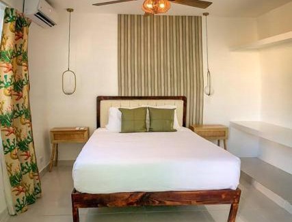 Residencial ROMANA House | Modern House w/ Private Pool 5 min away from beach