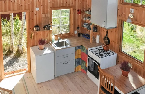 Amotfors House | Do you dream of rural tranquility and closeness to nature? Then this family-friendly wooden house wi