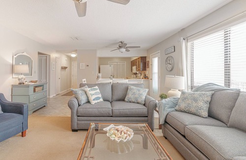 Navarre Beach Condo | Do your dream beach vacation at Dune Dreams!