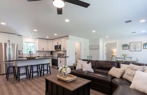 Montgomery Other | Dobbin Farmhouse Retreat - Minutes away from The Farmhouse, Olde Dobbin Station