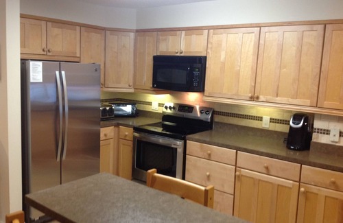 Wintergreen Condo | Dobie,1st floor,Slope side,End unit, Heart of Wintergreen 3 bedroom 3 bath