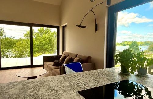 gmina Osiek Villa | DOBRE 23j - Dom nad jeziorem, z basenem i linią brzegową