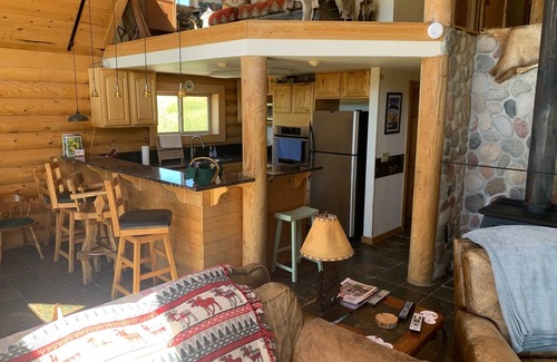 Stanley House | Doc's Lodge The Perfect Sawtooth Escape