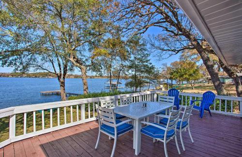 Enchanted Oaks House | Dock and Fire Pit Lakefront Cedar Creek Home!
