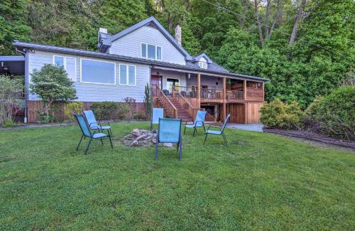 Pequea House | Dock and Hot Tub Susquehanna River Retreat!