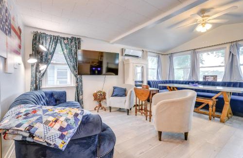 Bronson House | Dock and Kayak - Waterfront Retreat on Gilead Lake!