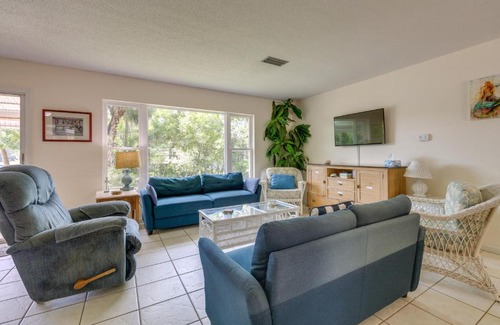 Dunnellon House | Dock and Kayaks Riverfront Dunnellon Home!