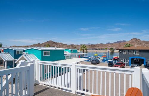 Parker Strip House | Dock Holiday, River Views at Roadrunner Resort