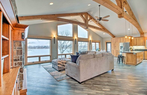 Alexandria House | Dock, Hot Tub & Game Room: Luxe Lake Latoka Home