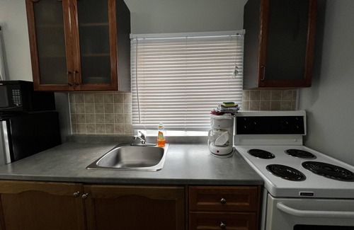 Wasaga Beach Cottage | Dock Life Beach 1 - Cottage 14, Riverside Property, 1 Bdrm, 3min walk to Beach 1