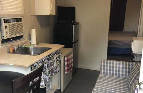 Wasaga Beach Cottage | Dock Life Cottage 2 - Riverside, 1 Bedroom, Wasaga