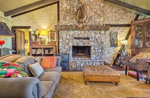La Grange House | Dock on Lake Siesta Spacious La Grange Retreat!