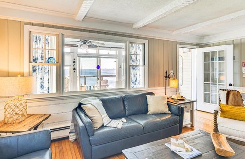 Bristol House | Dock, Sunrise View Waterfront Home on Mt Hope Bay