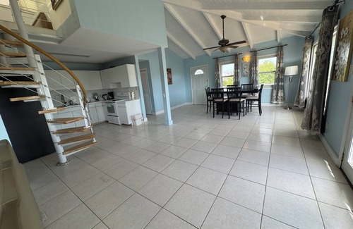 Discovery Bay Apartment | Dockside 3-bedroom Suite in Providenciales