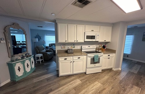 Saint James City House | Dockside Breeze