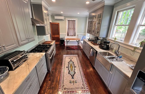 Augusta House | Dockside - Private Dock - Lake Olmstead